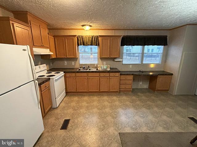 HENSELL HEIGHTS - Residential