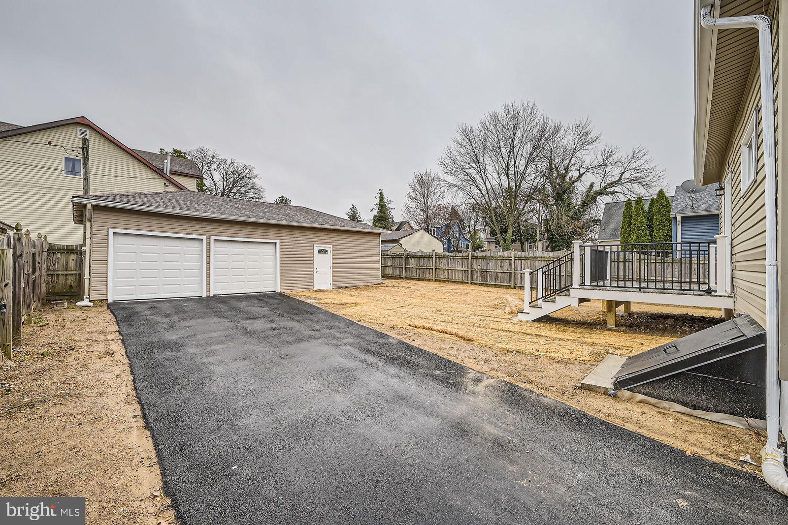 LINGANORE - Residential