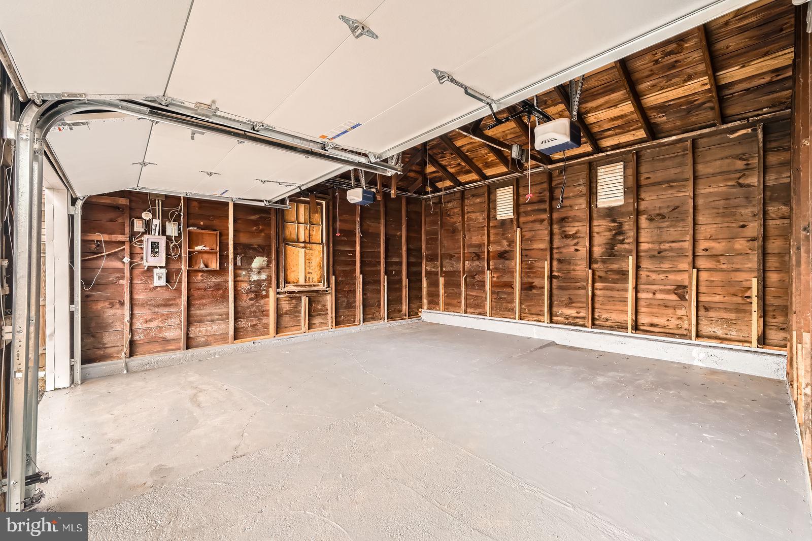 LINGANORE - Residential