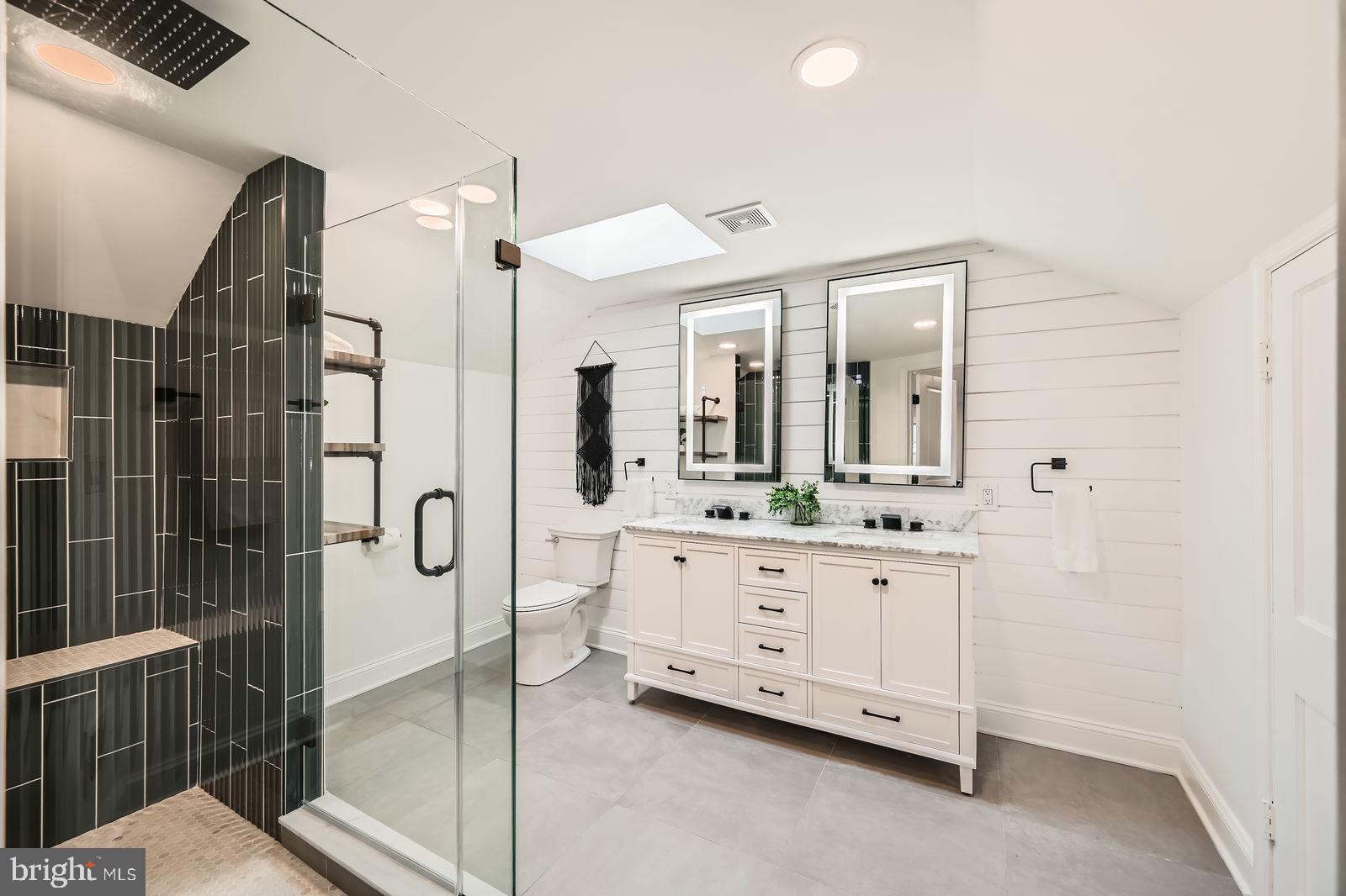 LINGANORE - Residential