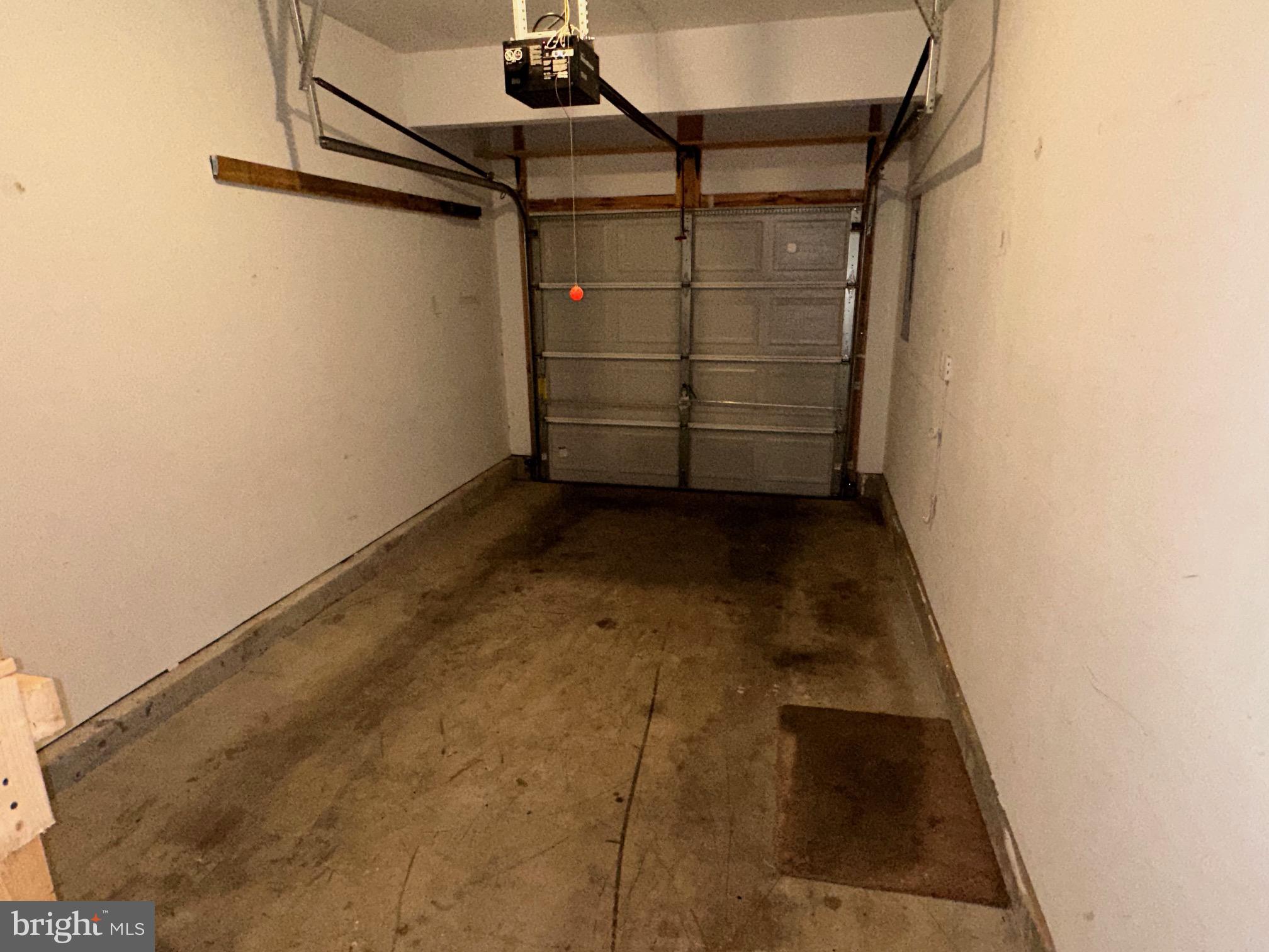 ARCHERS ROCK - Residential Lease