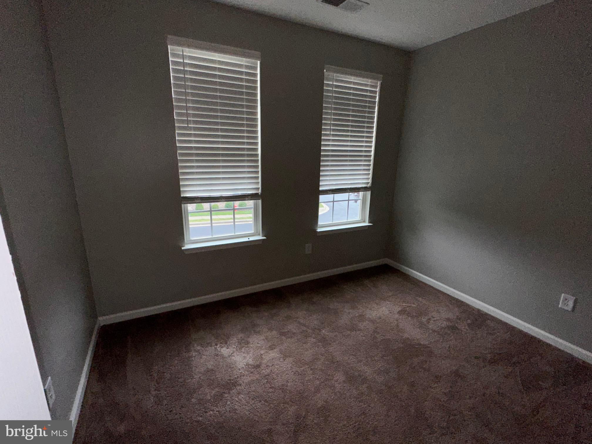 ARCHERS ROCK - Residential Lease