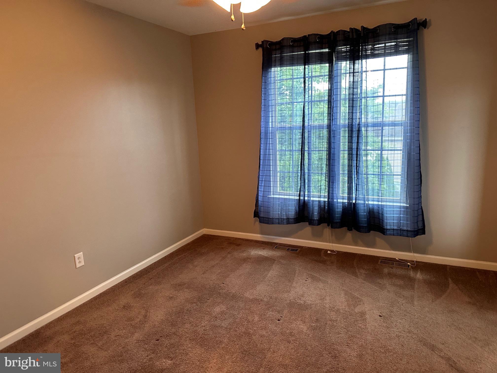 ARCHERS ROCK - Residential Lease