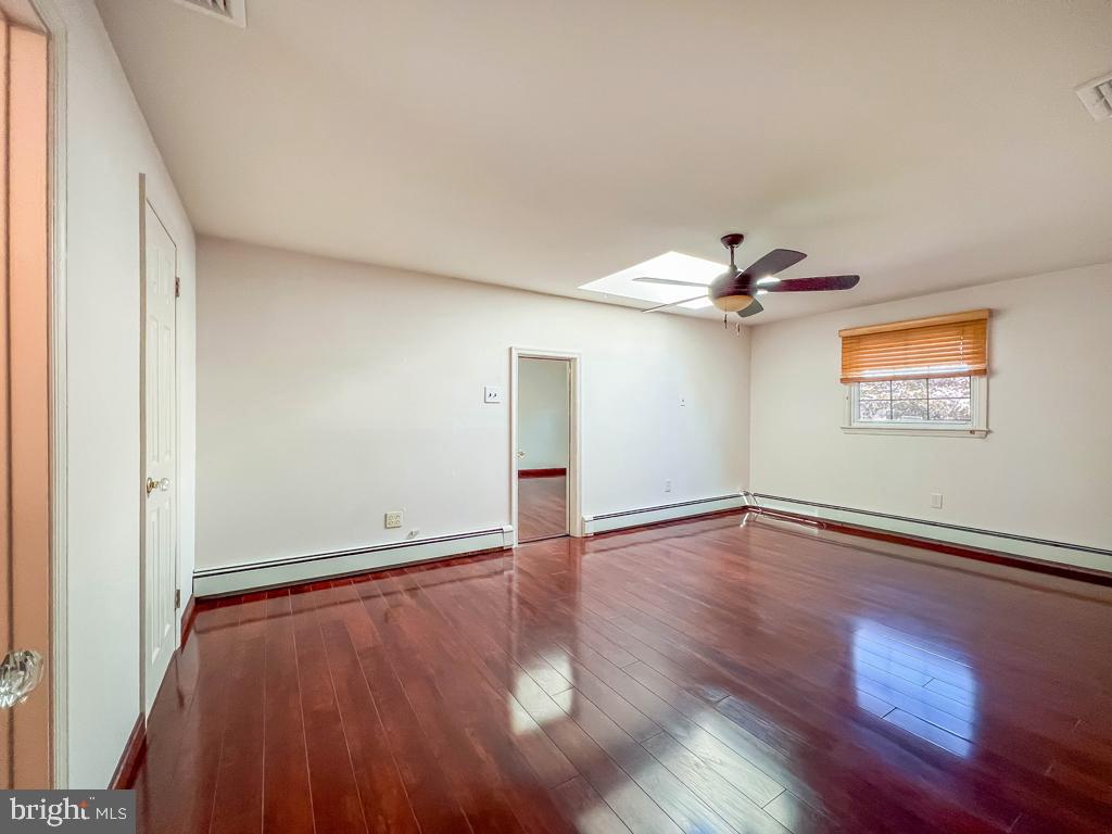 HILLWOOD TERR - Residential