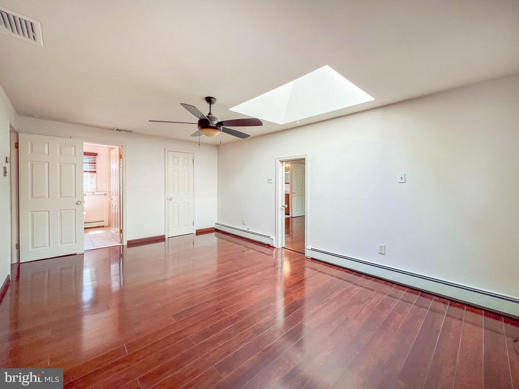 HILLWOOD TERR - Residential