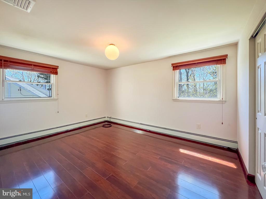 HILLWOOD TERR - Residential