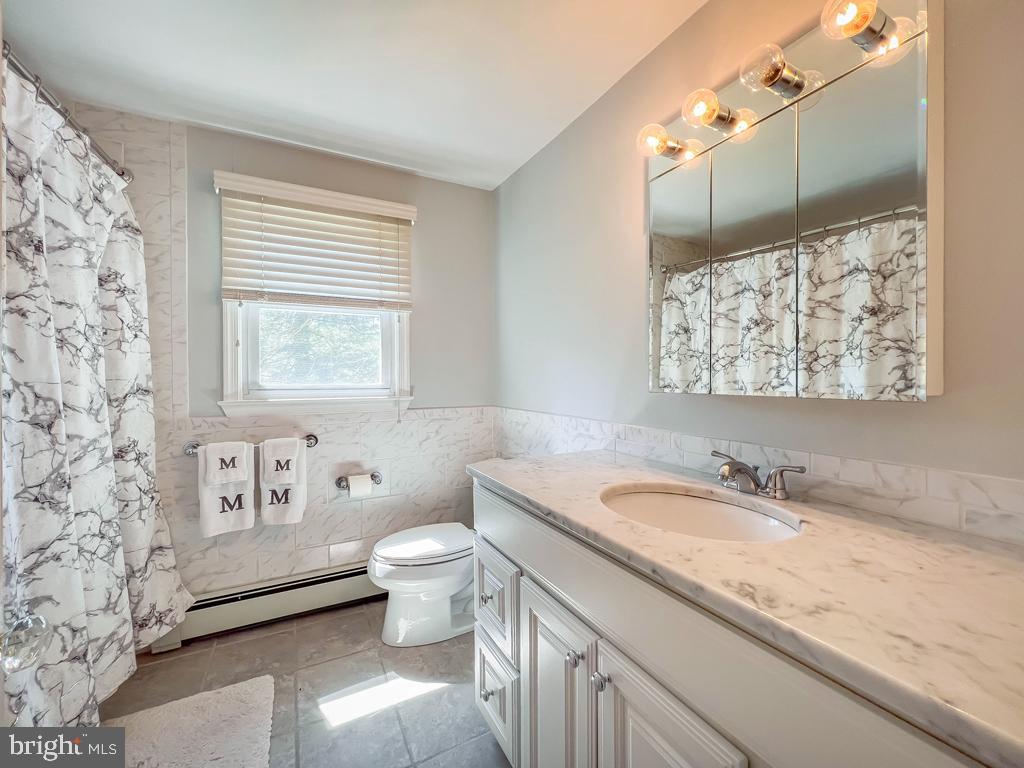 HILLWOOD TERR - Residential