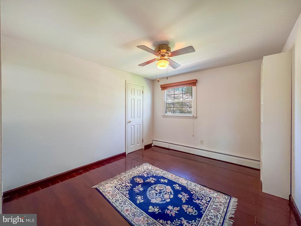 HILLWOOD TERR - Residential