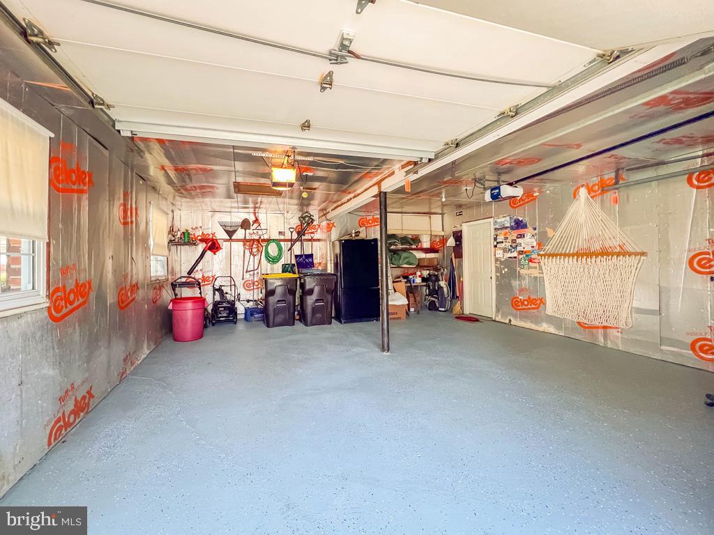 HILLWOOD TERR - Residential