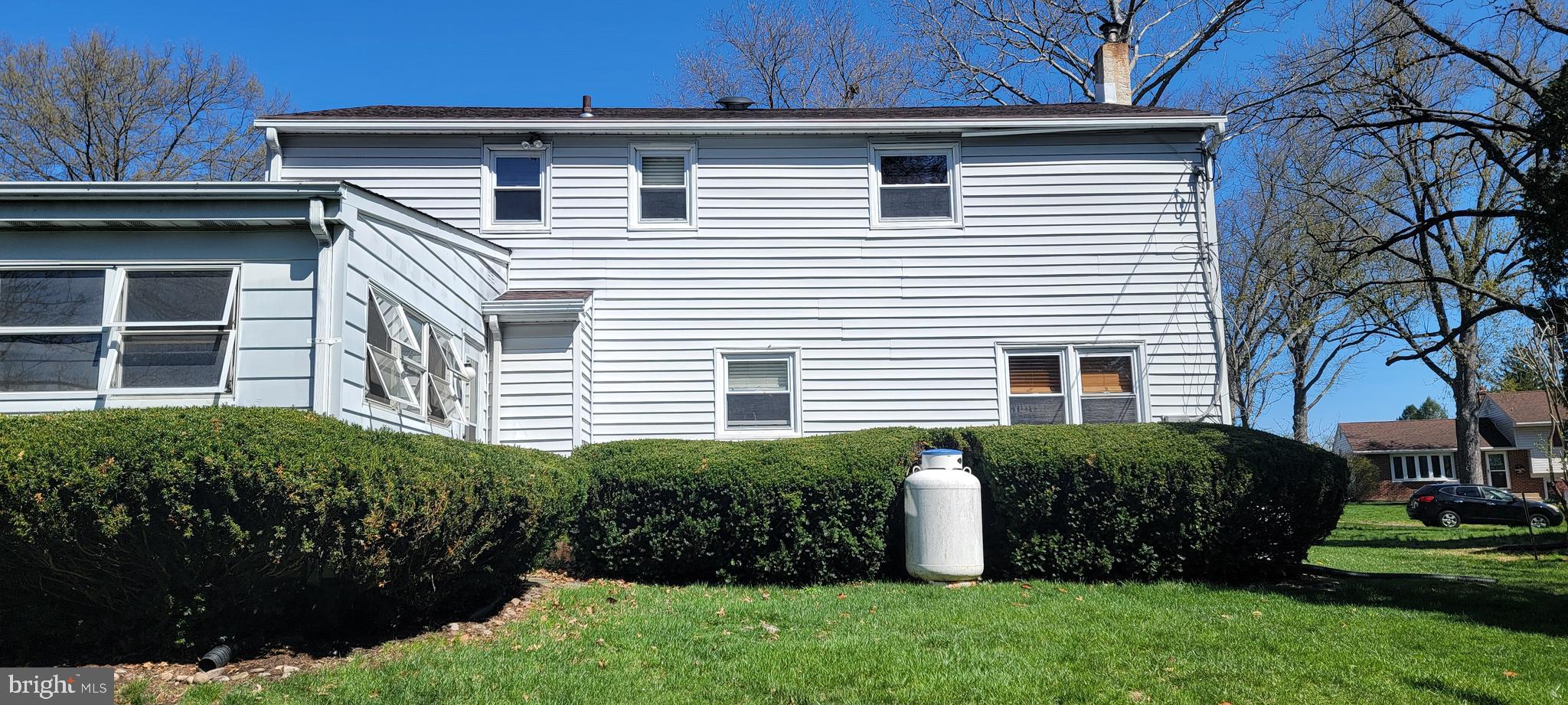 HILLWOOD TERR - Residential