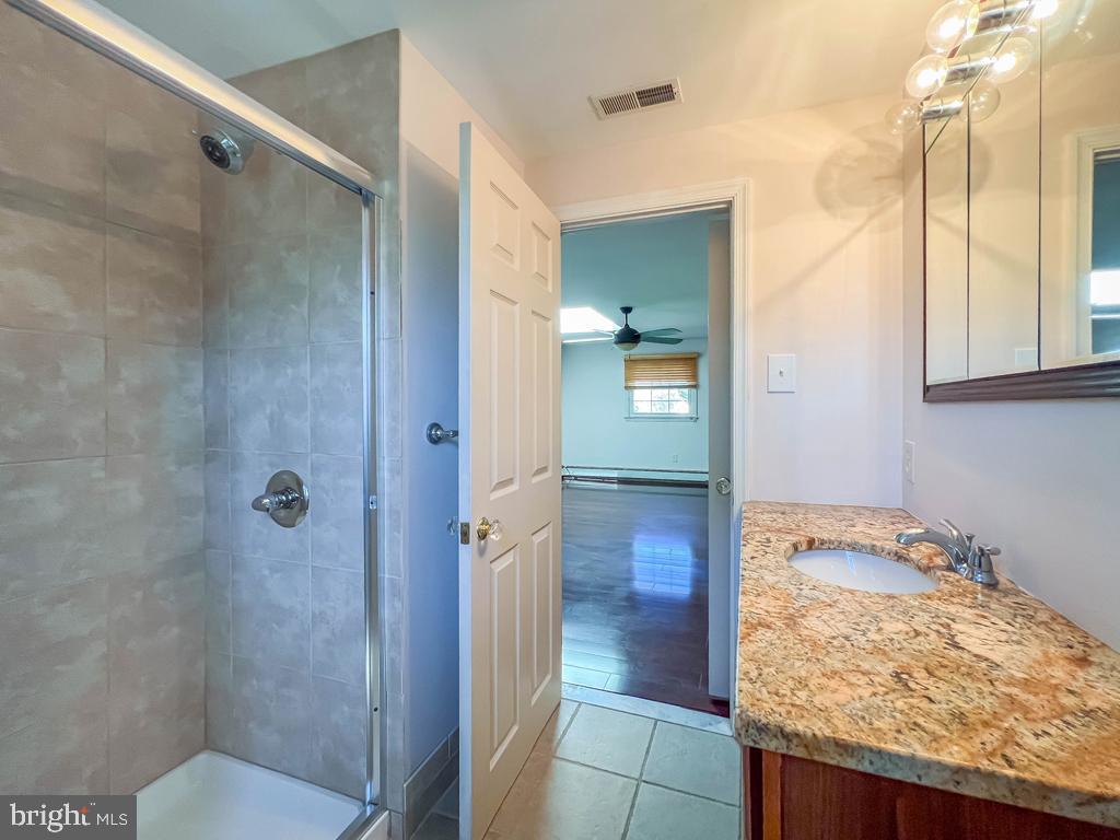 HILLWOOD TERR - Residential