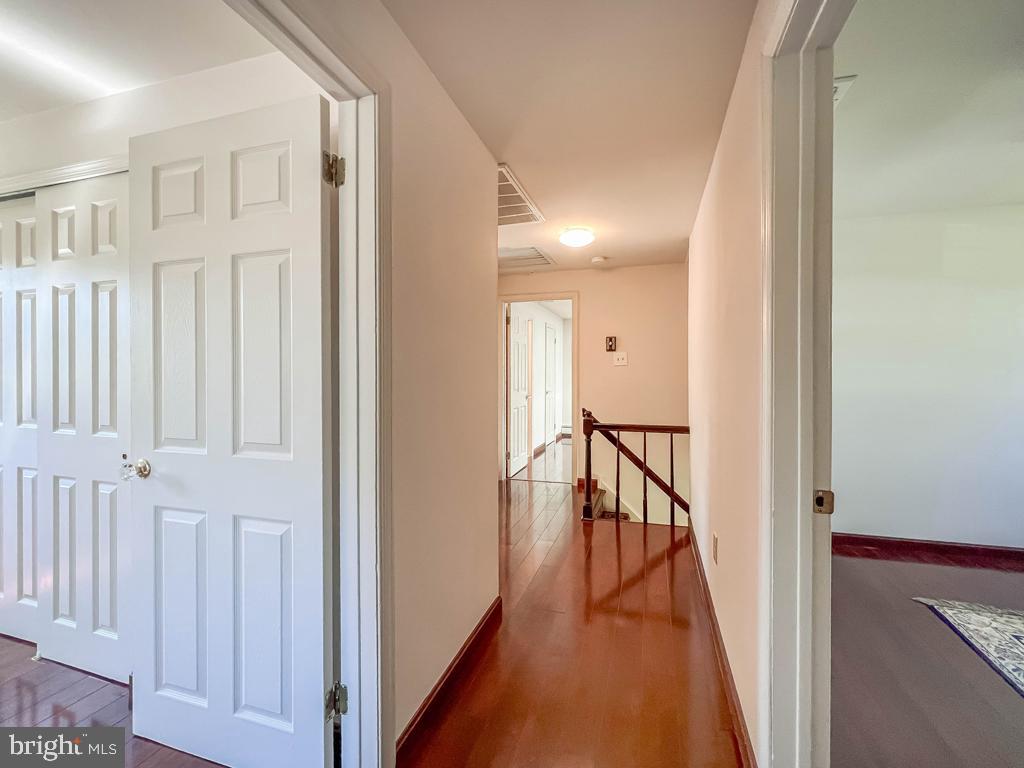 HILLWOOD TERR - Residential