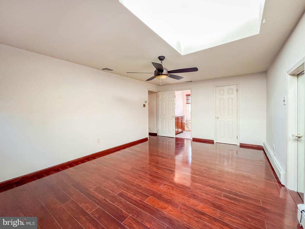 HILLWOOD TERR - Residential