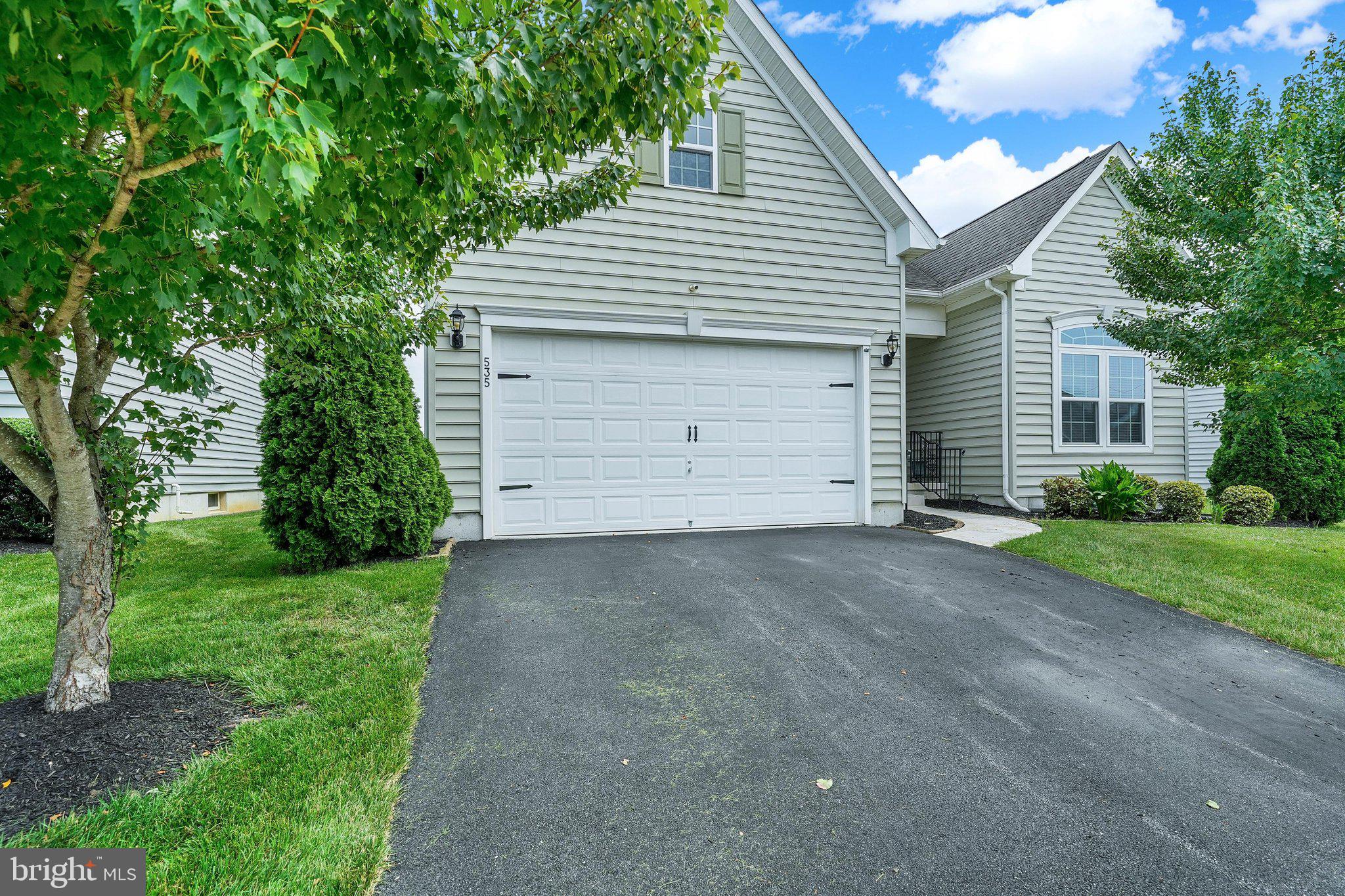 535 STONEHAVEN DRIVE