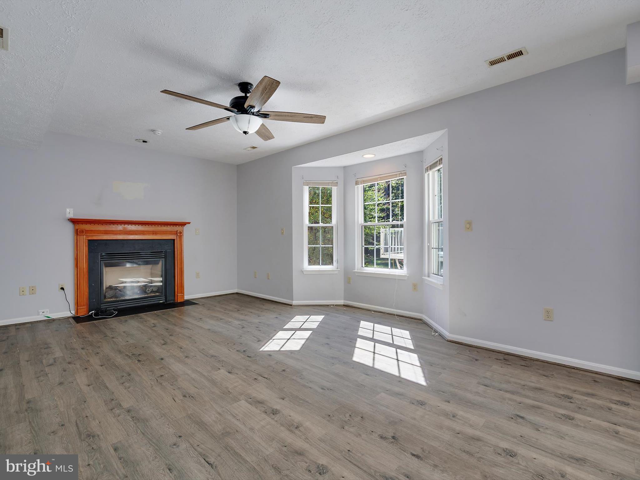 BOUNDARY CREEK - Residential