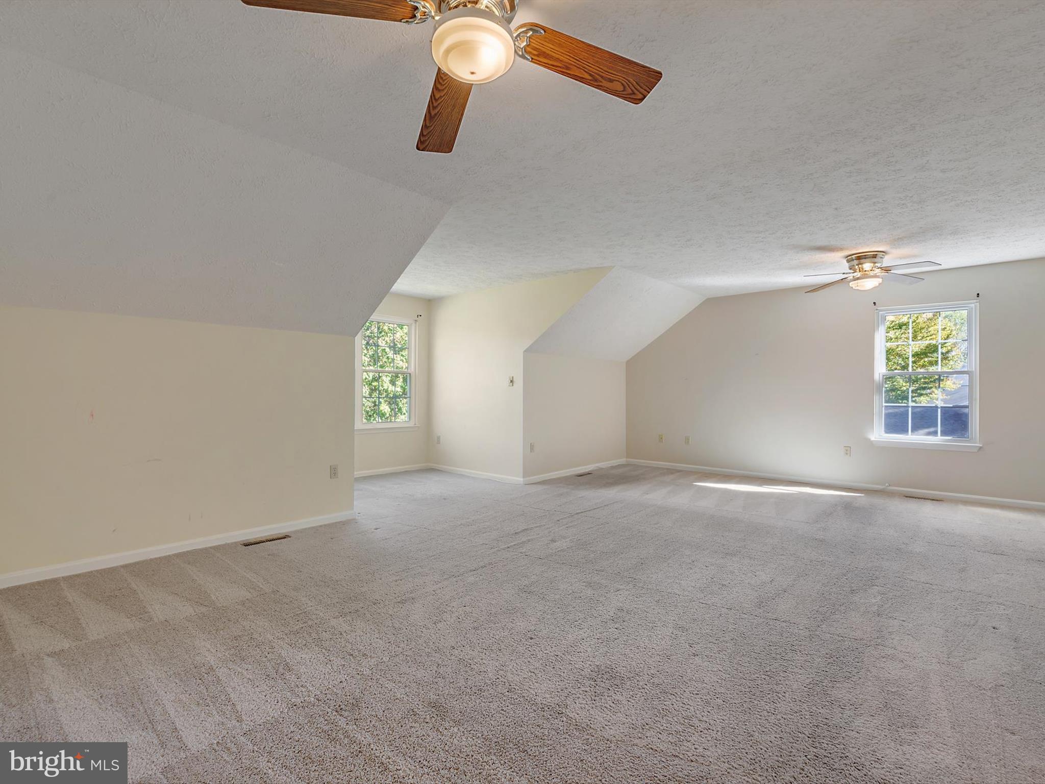 BOUNDARY CREEK - Residential