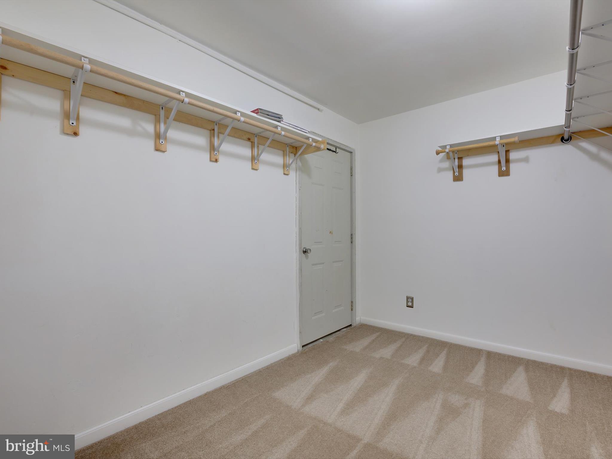 BOUNDARY CREEK - Residential