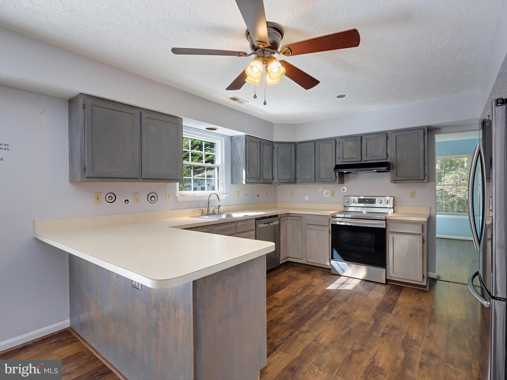 BOUNDARY CREEK - Residential