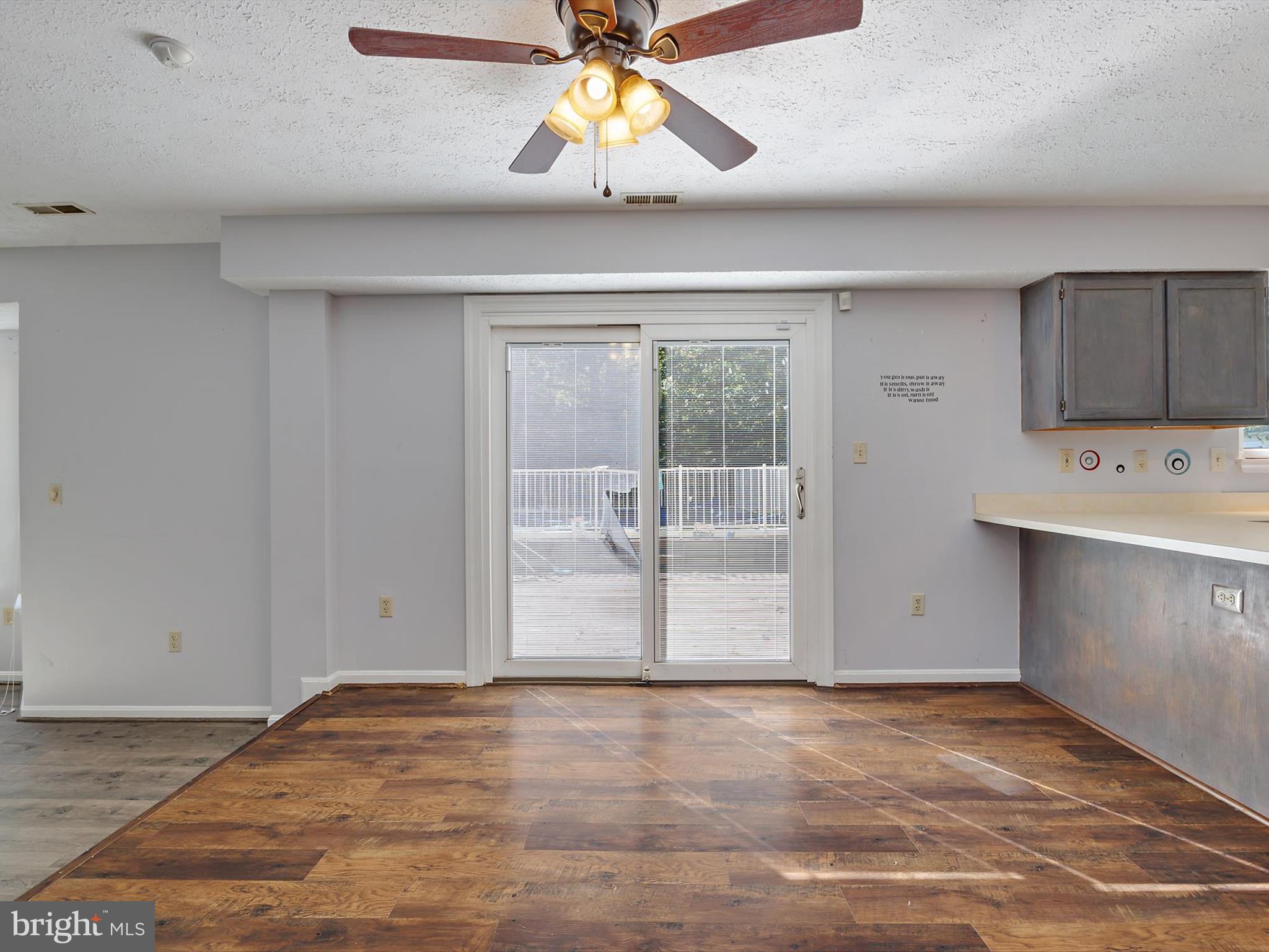 BOUNDARY CREEK - Residential