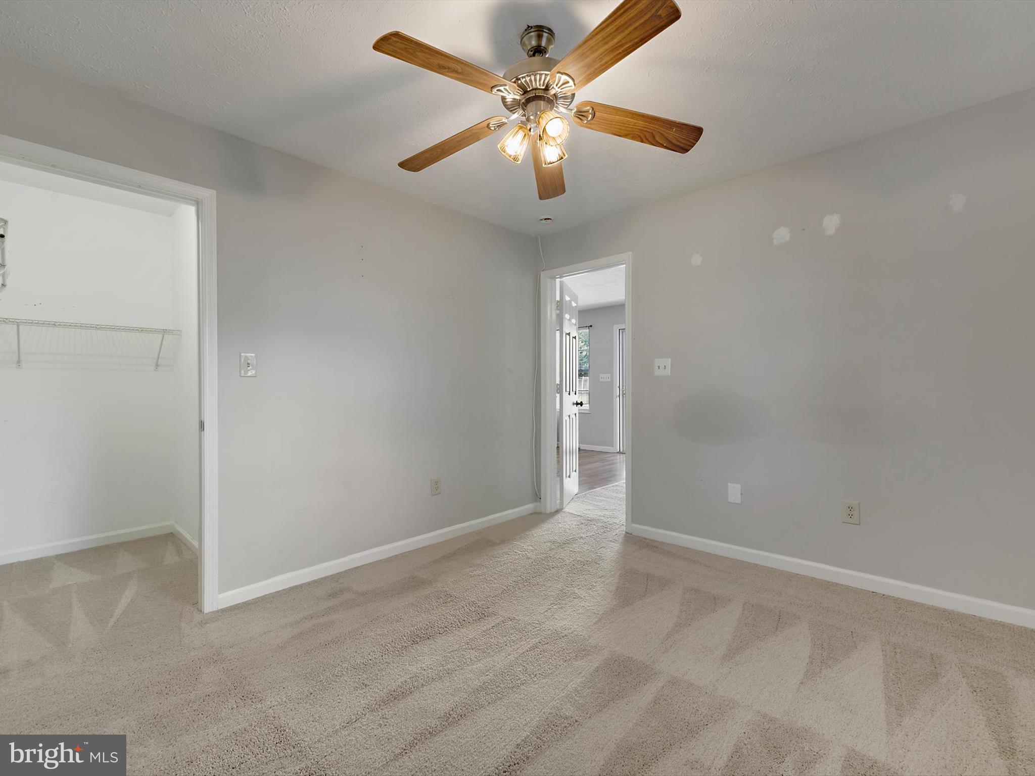 BOUNDARY CREEK - Residential