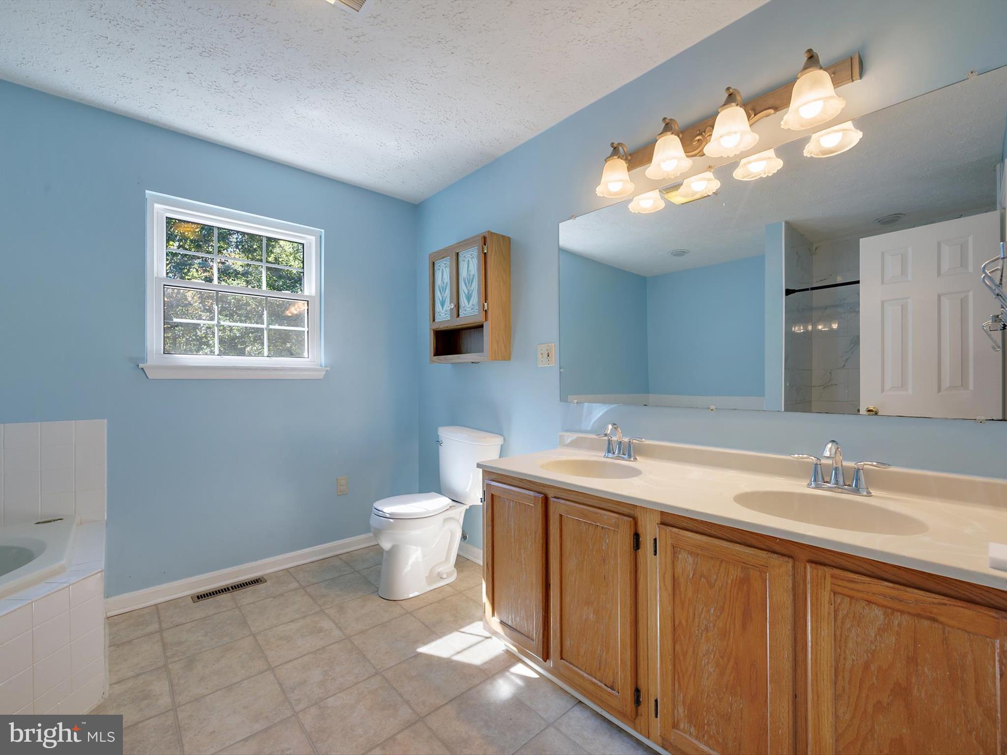 BOUNDARY CREEK - Residential