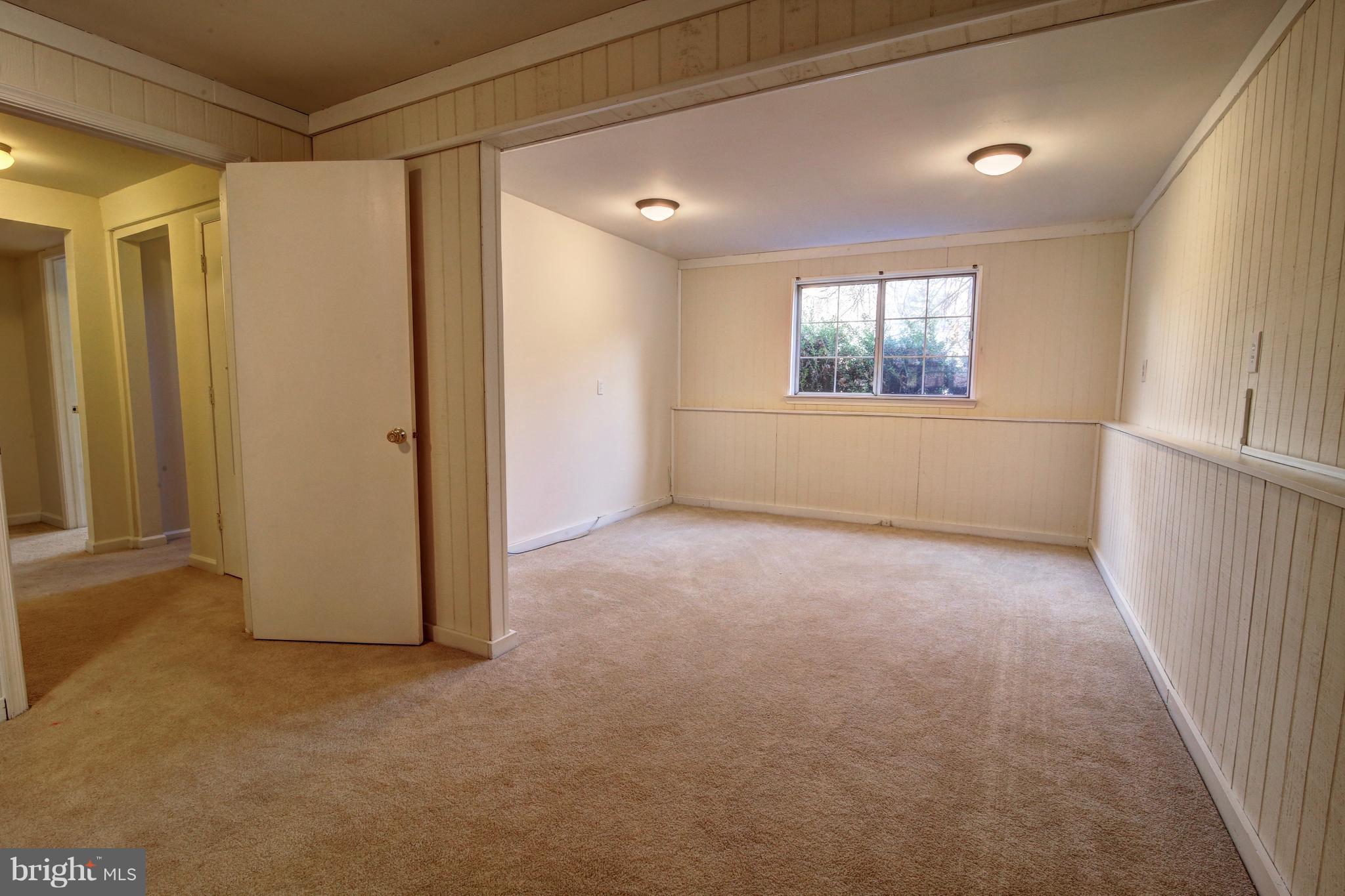 POTOMAC VILLAGE - Residential