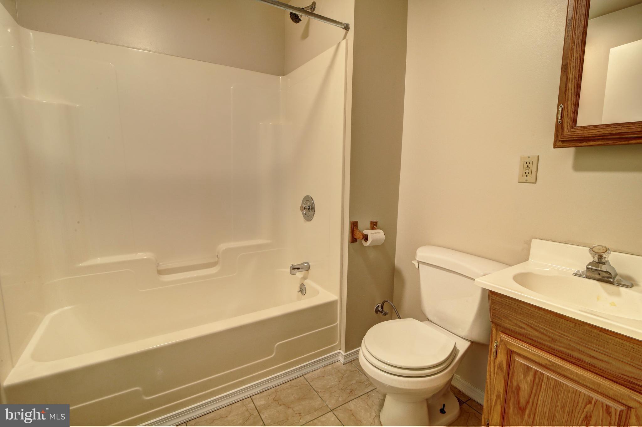 POTOMAC VILLAGE - Residential