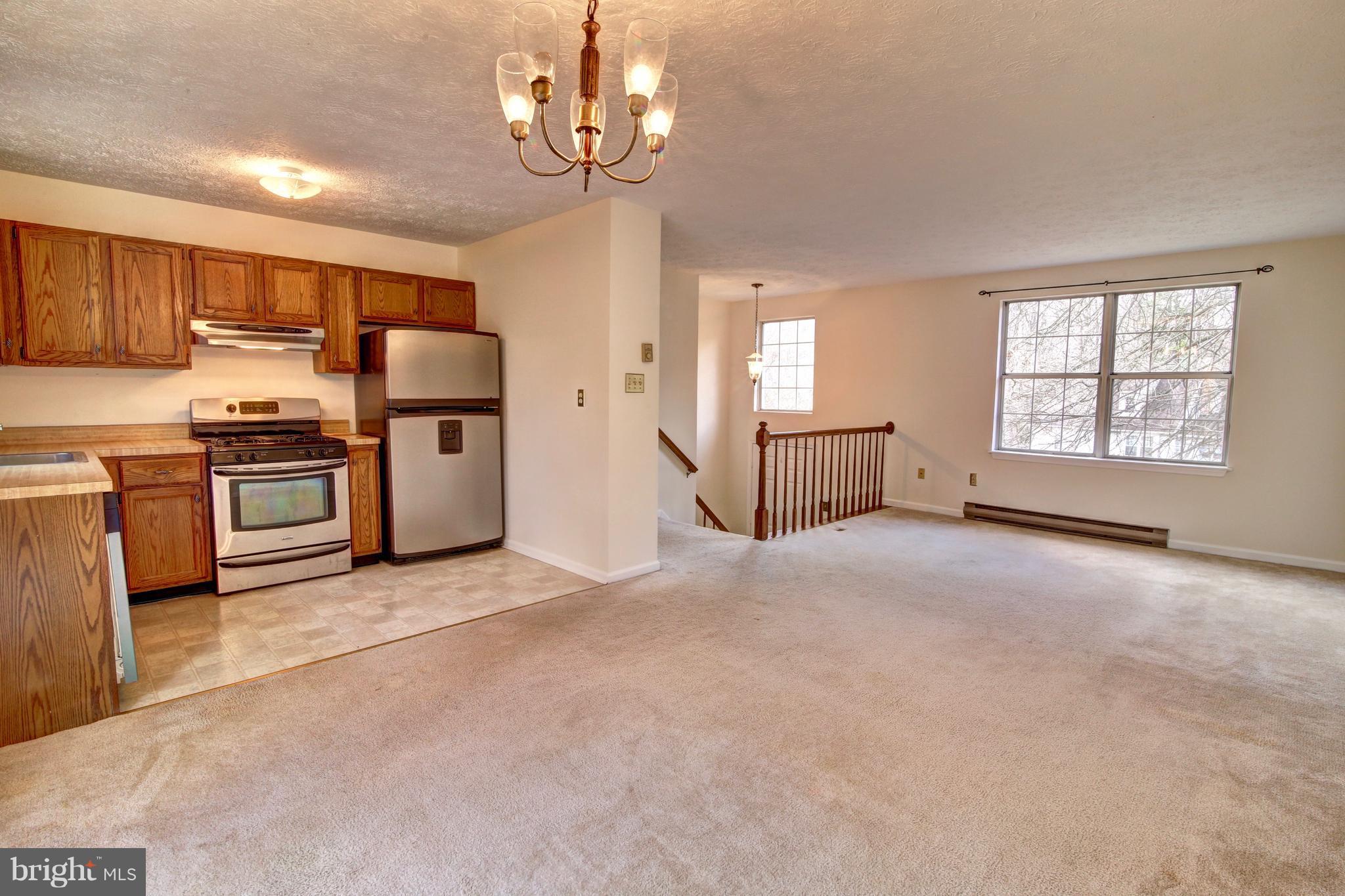 POTOMAC VILLAGE - Residential