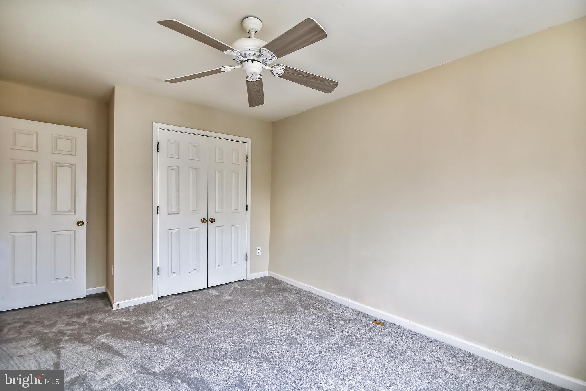 CLOVERLEAF - Residential