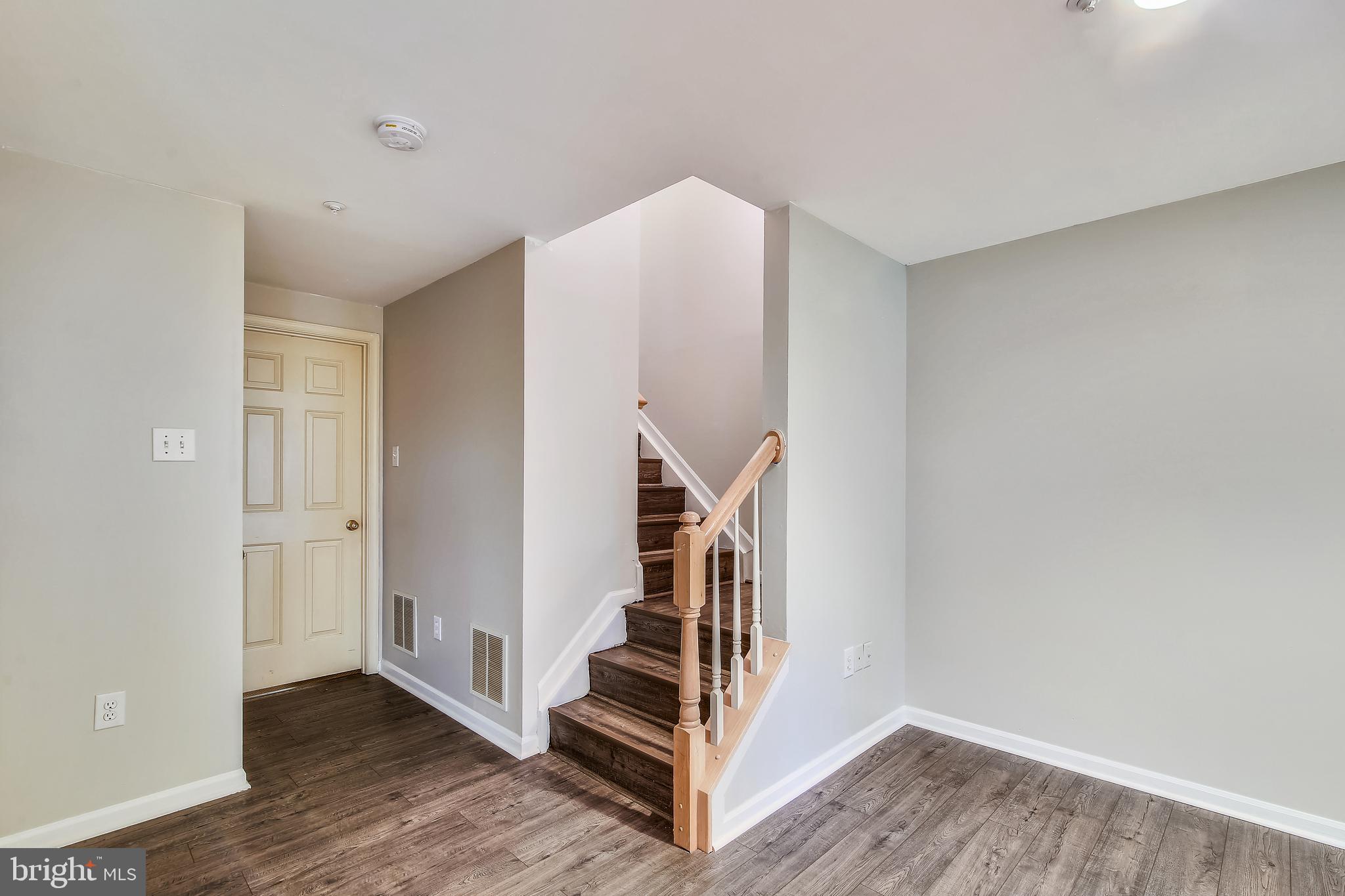 CLOVERLEAF - Residential
