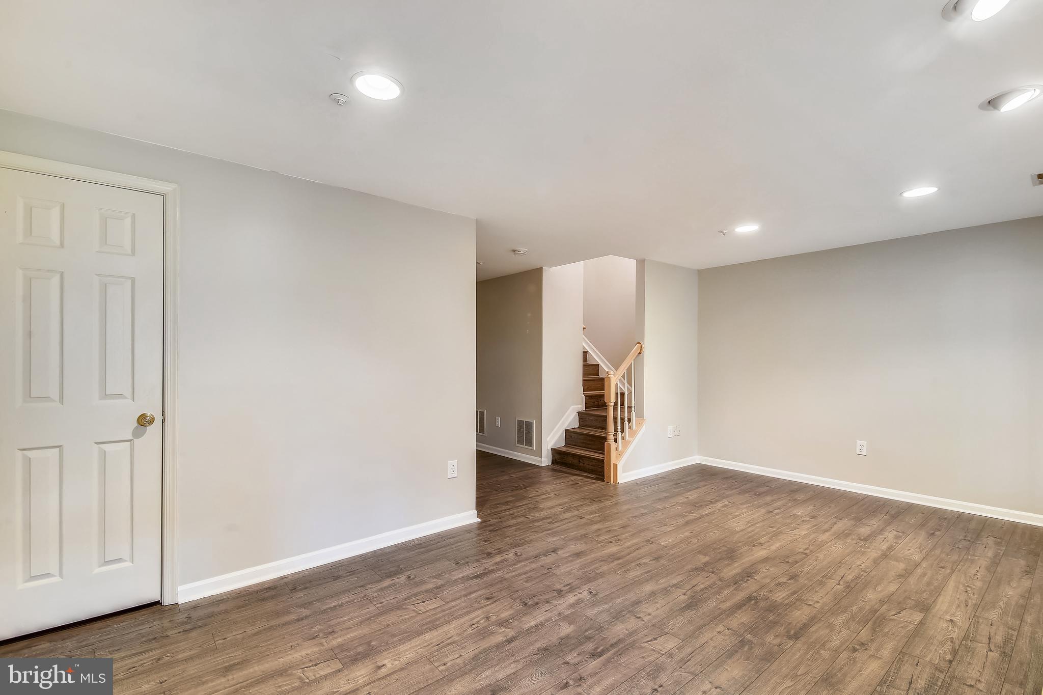 CLOVERLEAF - Residential