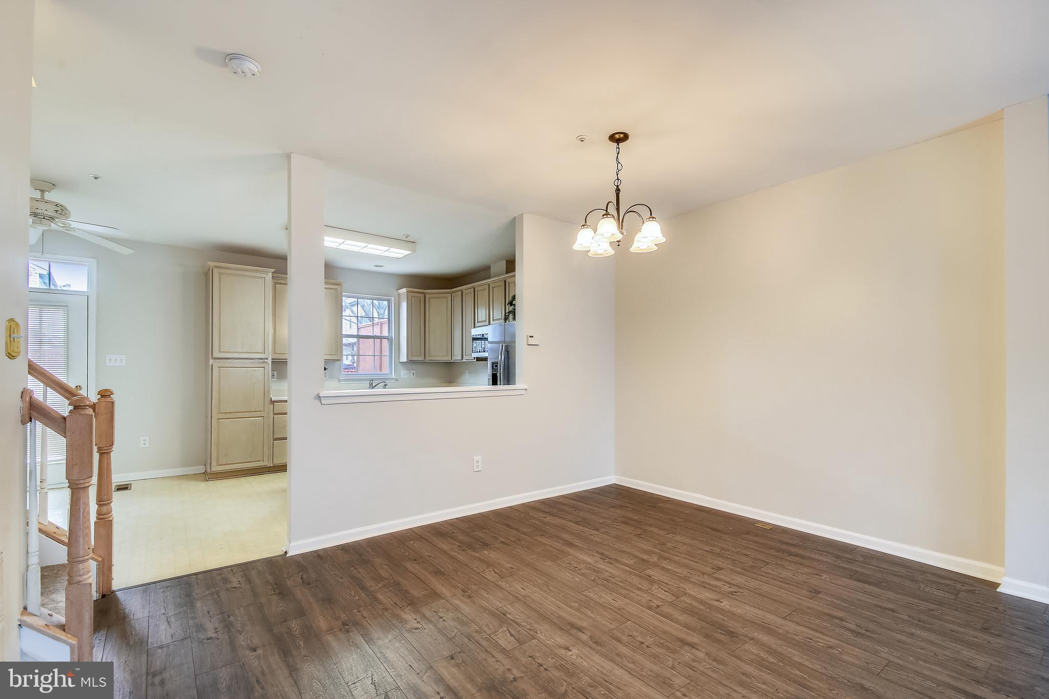 CLOVERLEAF - Residential