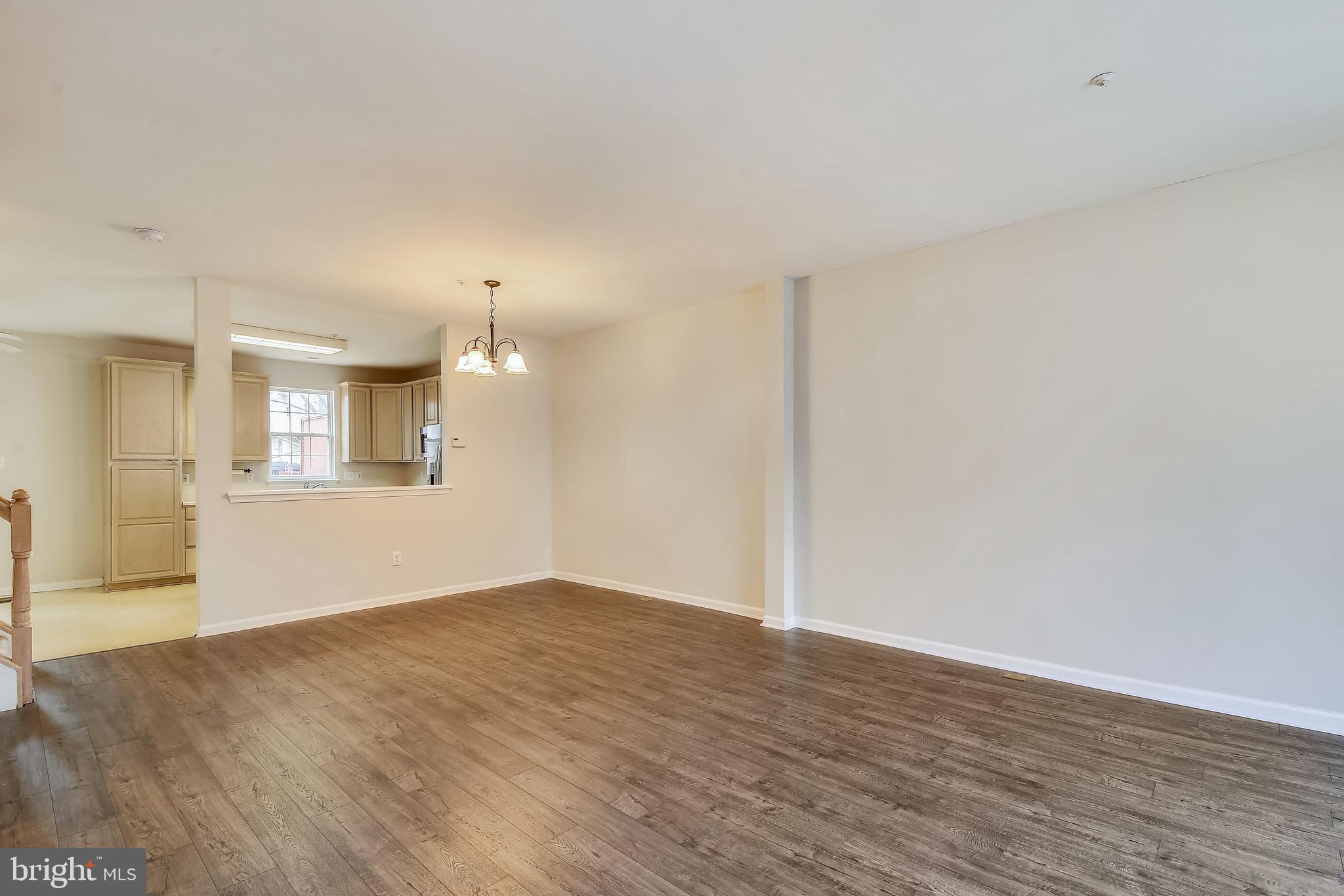CLOVERLEAF - Residential