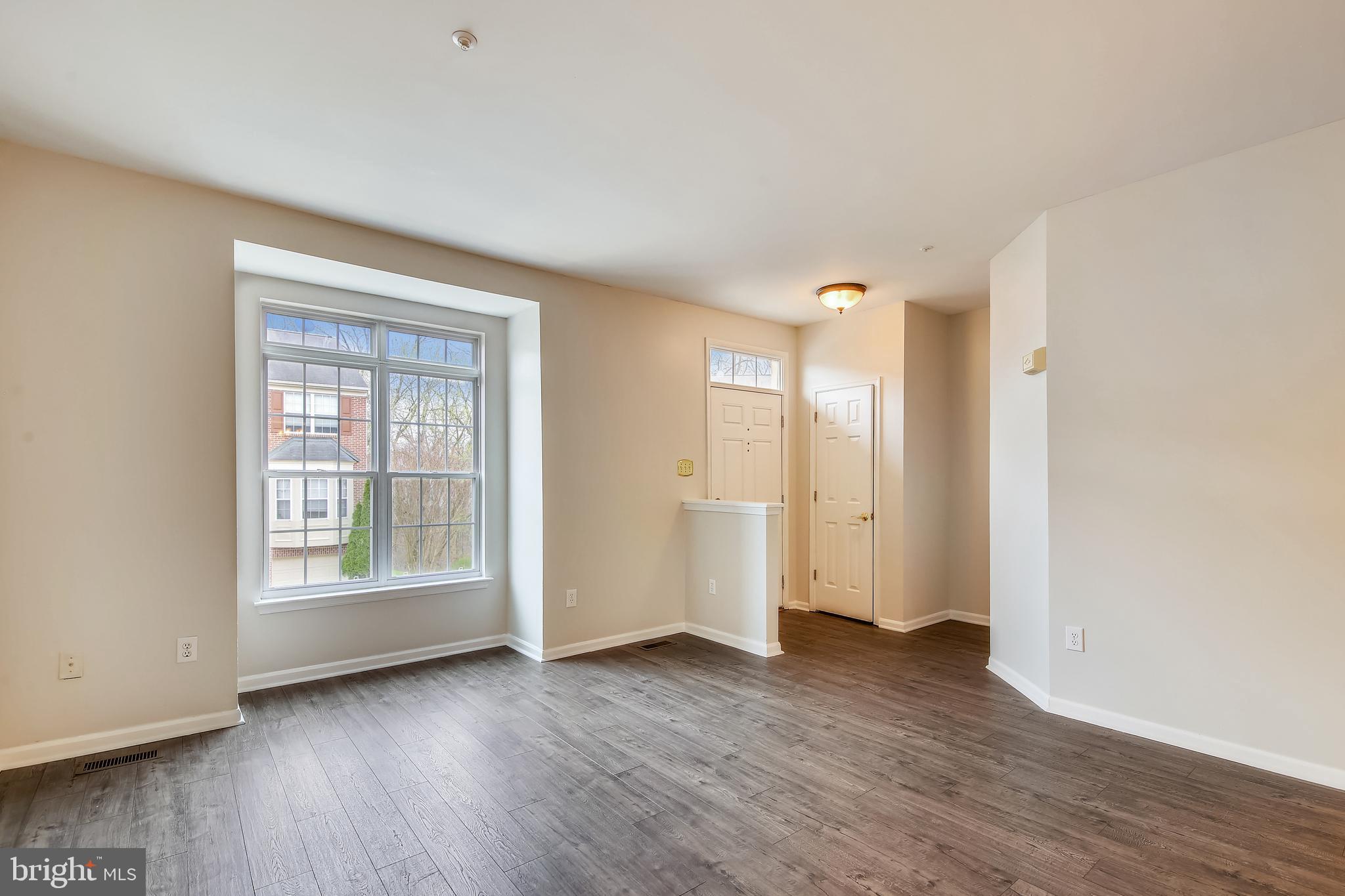 CLOVERLEAF - Residential