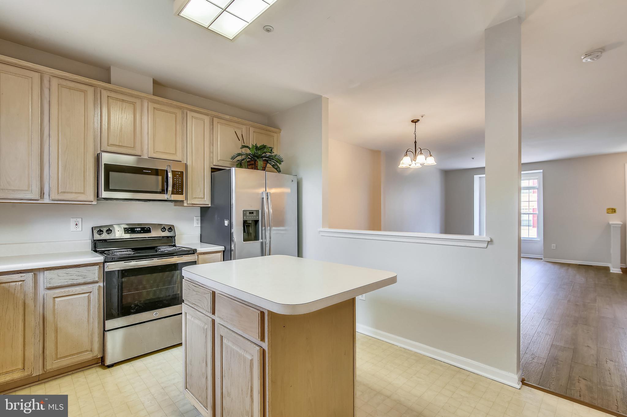 CLOVERLEAF - Residential