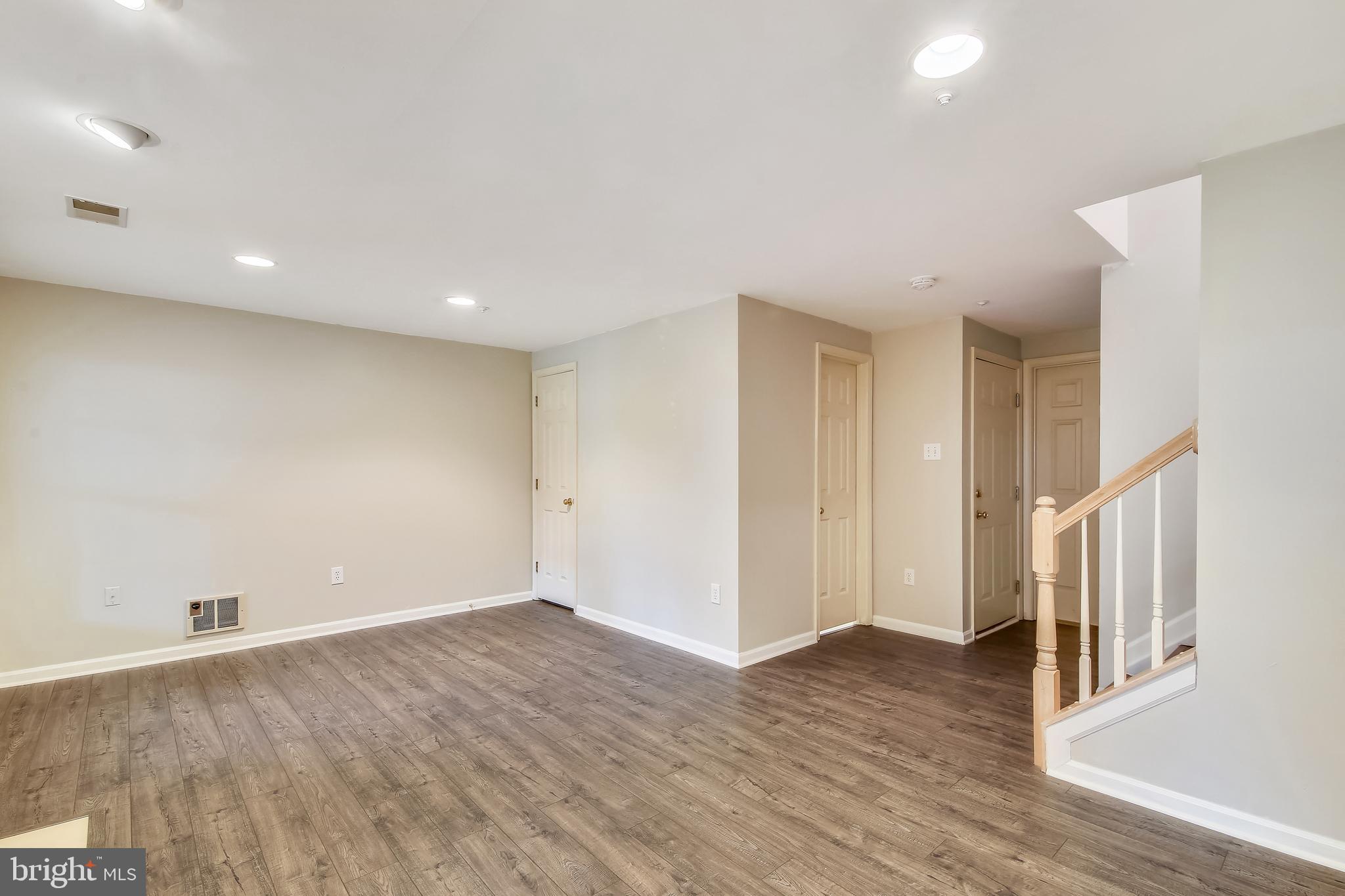 CLOVERLEAF - Residential