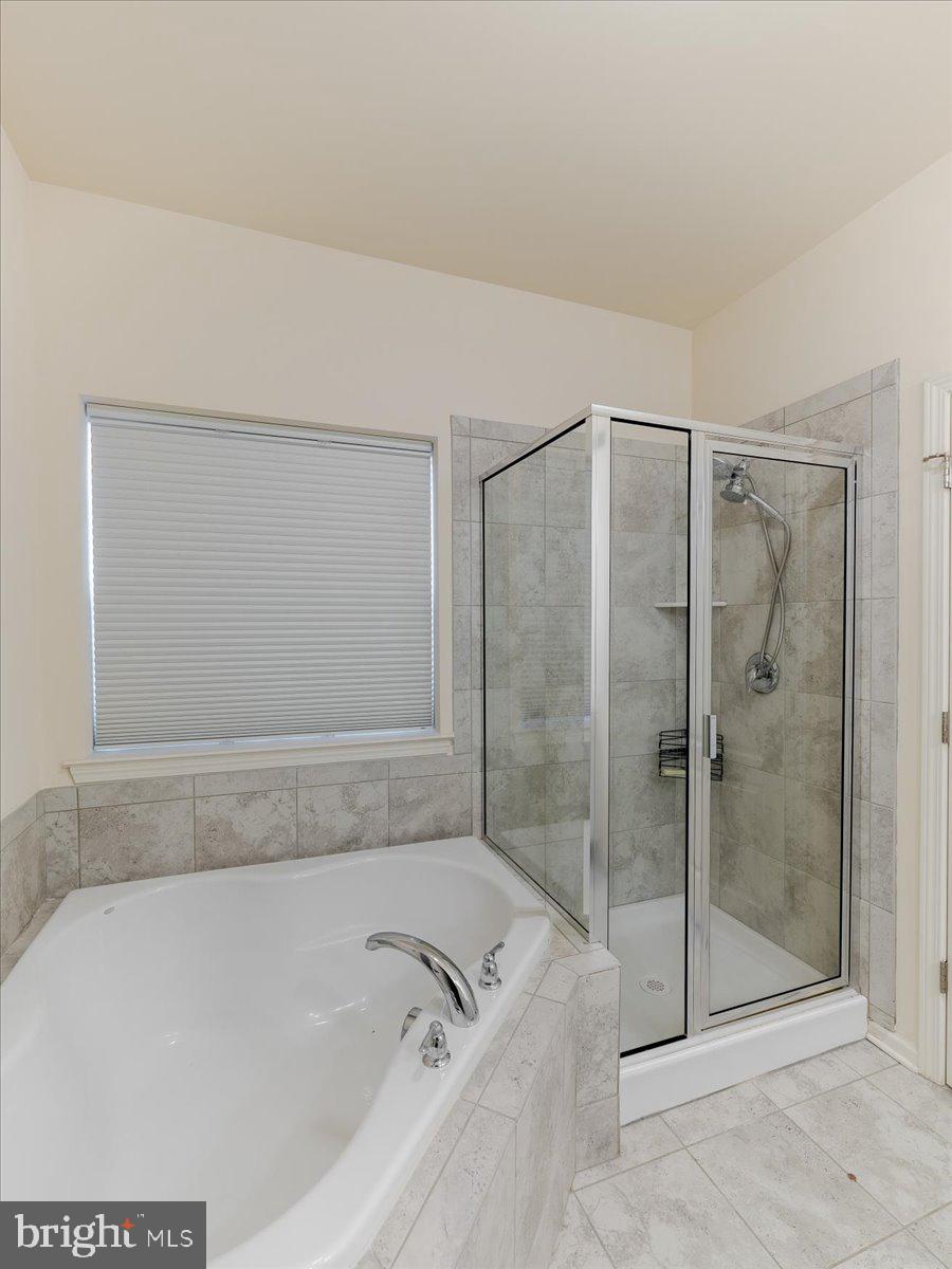 HIGHGROVE MANOR - Residential Lease