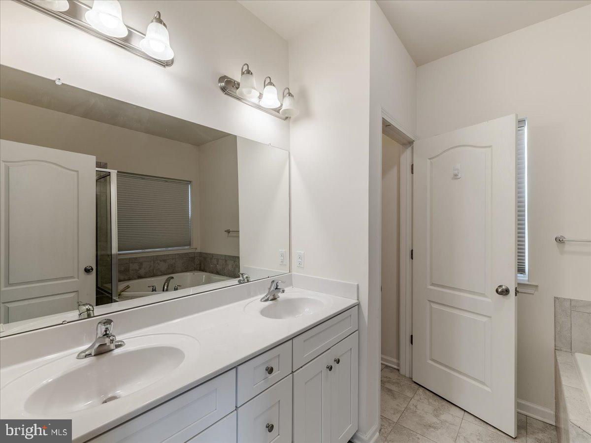 HIGHGROVE MANOR - Residential Lease