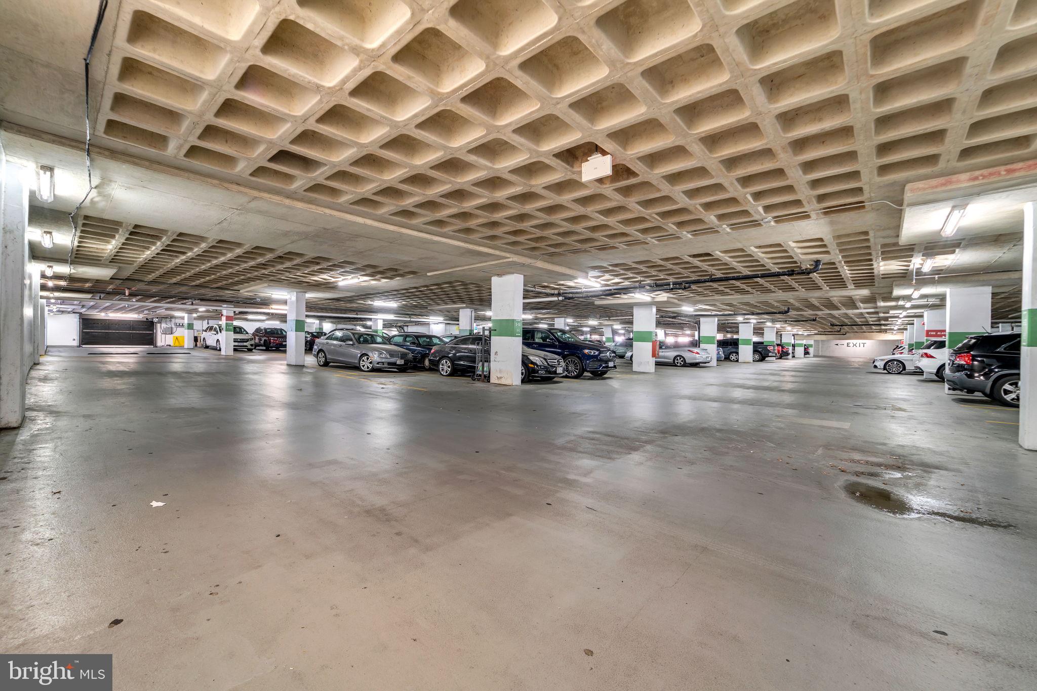 SKYLINE SQUARE CONDO - Residential