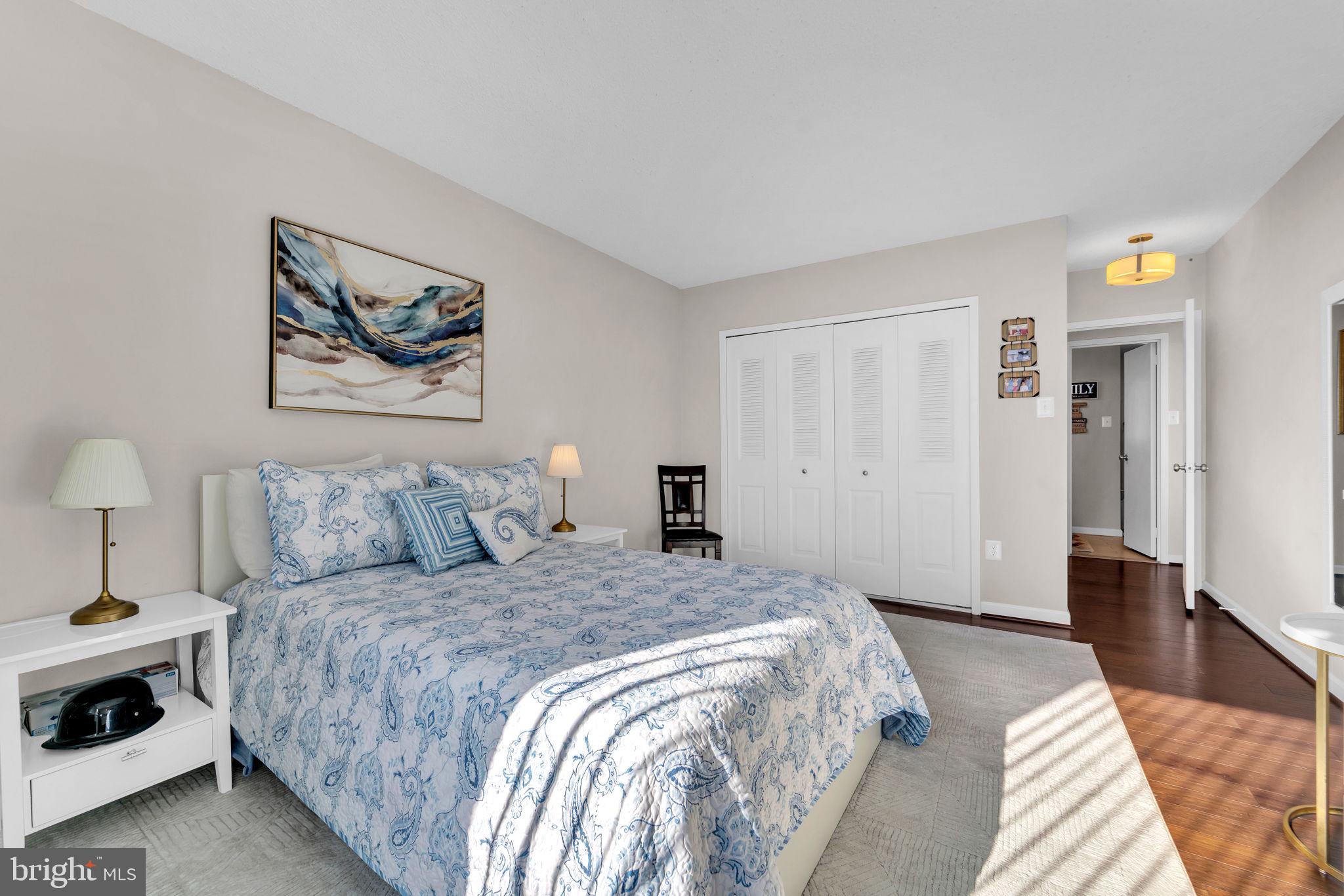 SKYLINE SQUARE CONDO - Residential