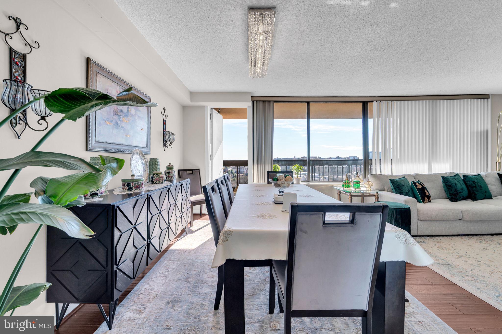 SKYLINE SQUARE CONDO - Residential