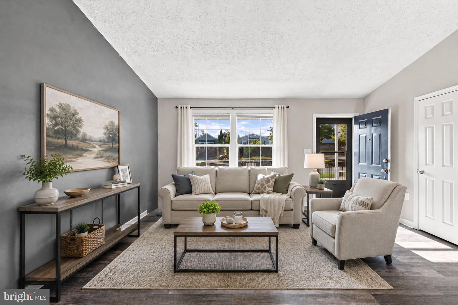 215 N FAIRFAX BOULEVARD