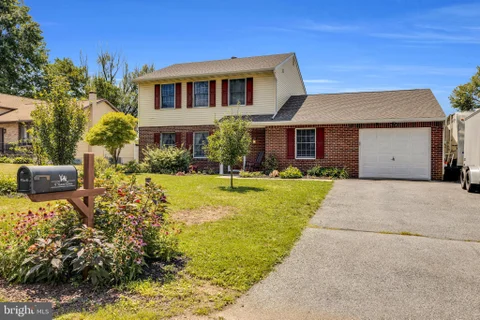 MLS: PABK2074782