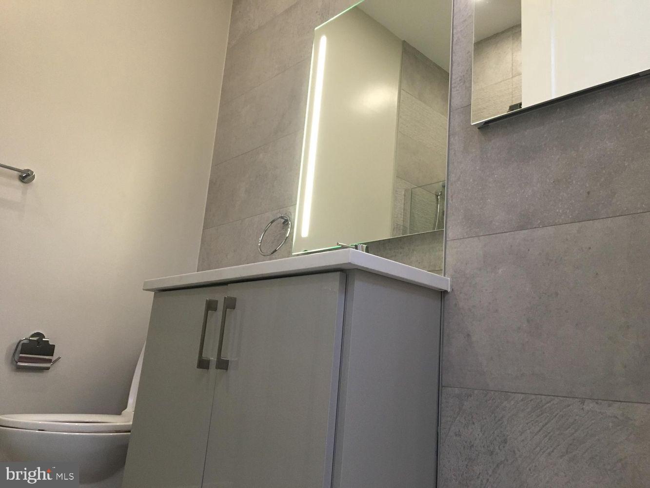 WASHINGTON SQ - Residential Lease