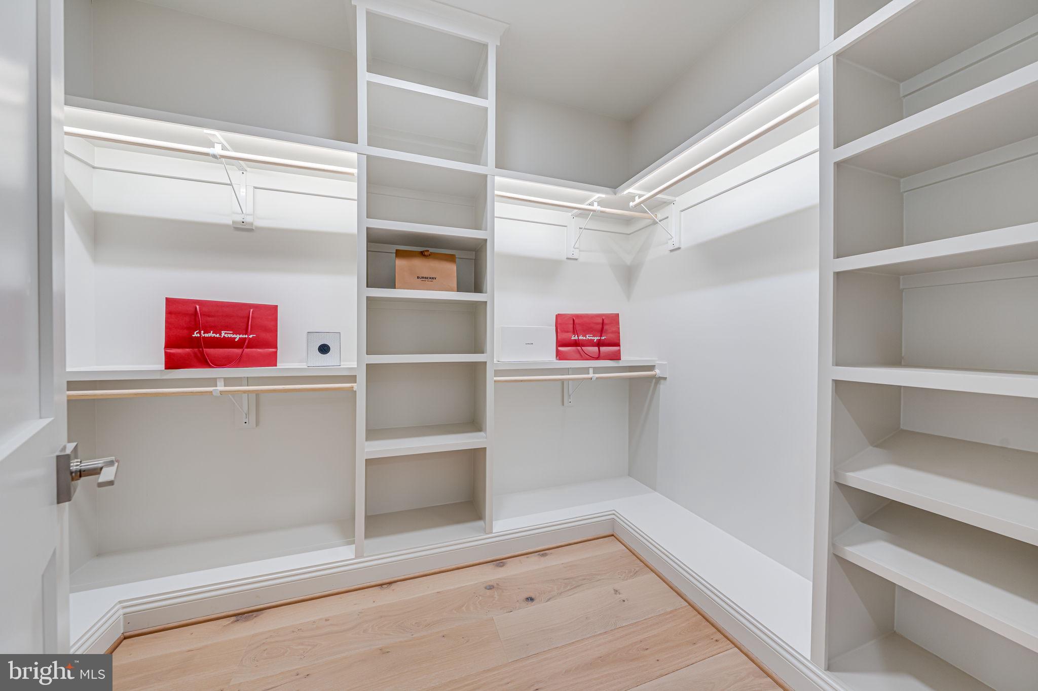 LITTLE VIENNA ESTATES - Residential