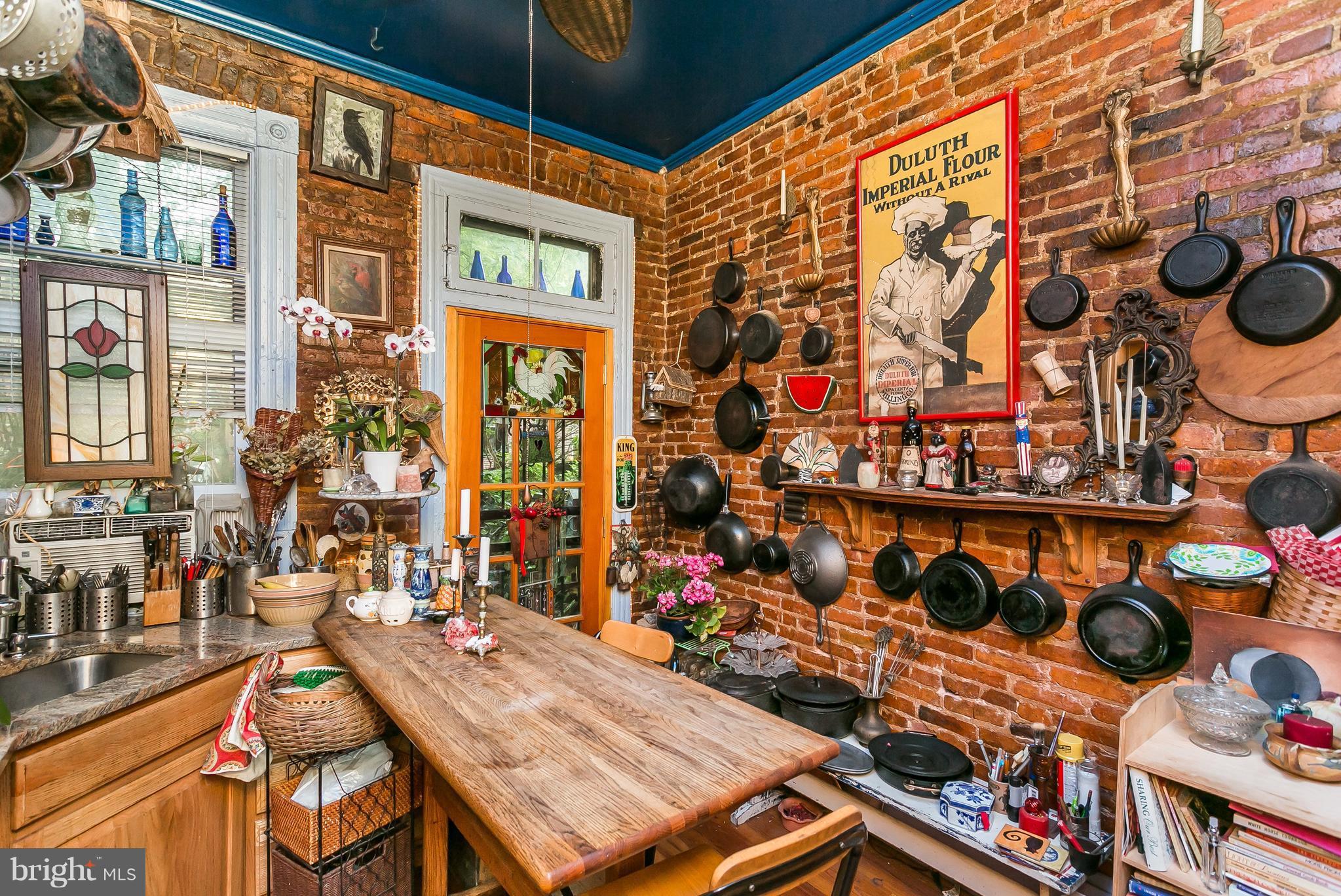 RESERVOIR HILL HISTORIC DISTRICT - Residential Income