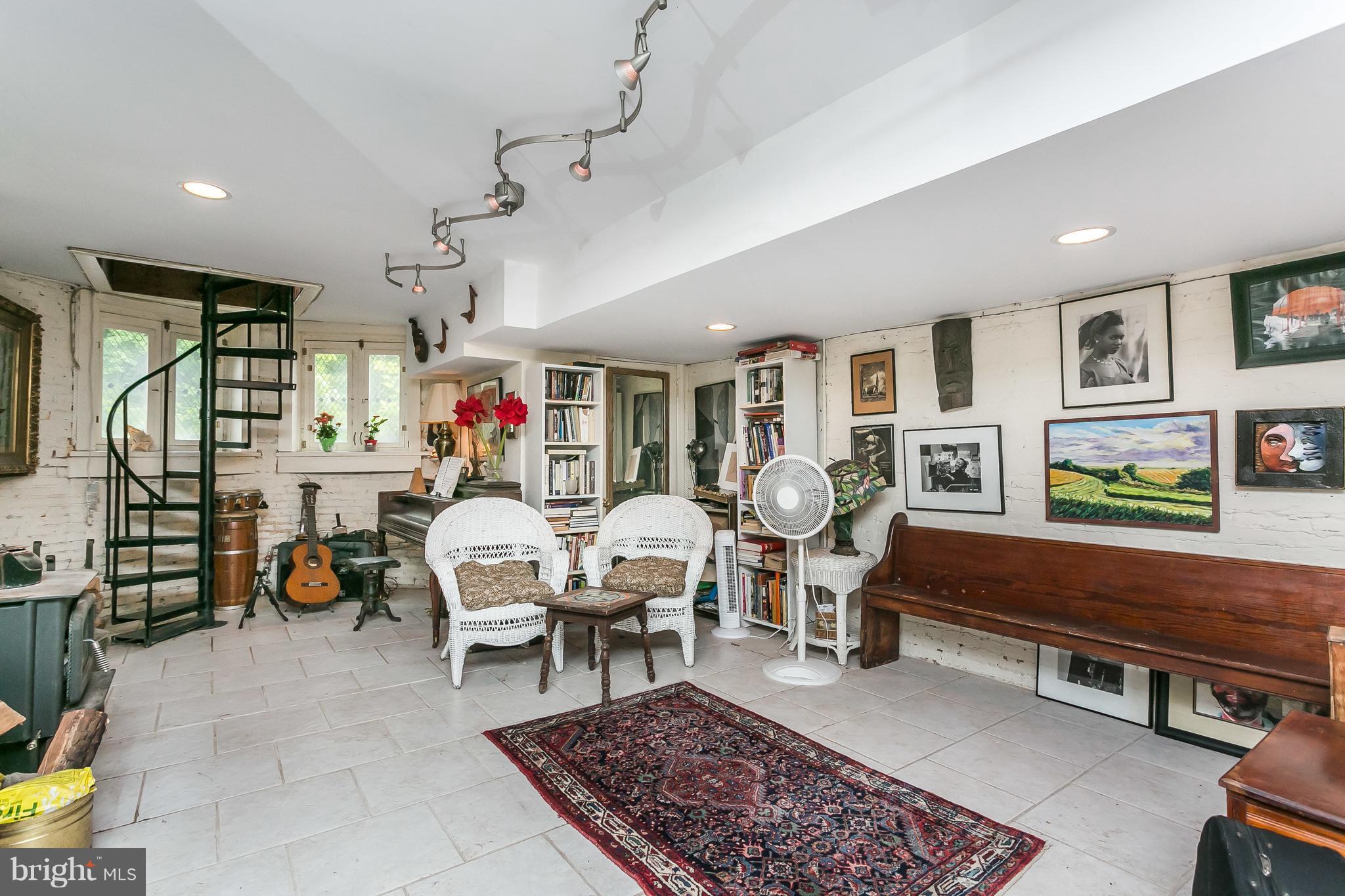 RESERVOIR HILL HISTORIC DISTRICT - Residential Income