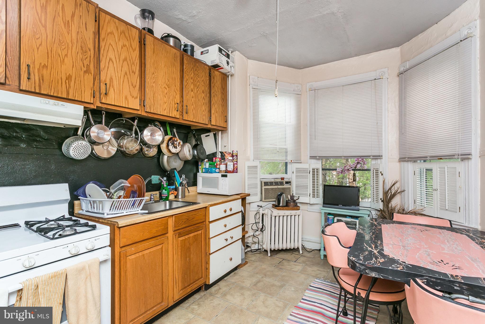 RESERVOIR HILL HISTORIC DISTRICT - Residential Income