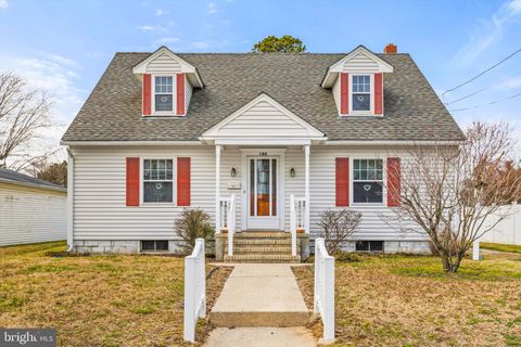 Homes For Sale - 102 Ironshire Street<br/> SNOW HILL, MD 21863