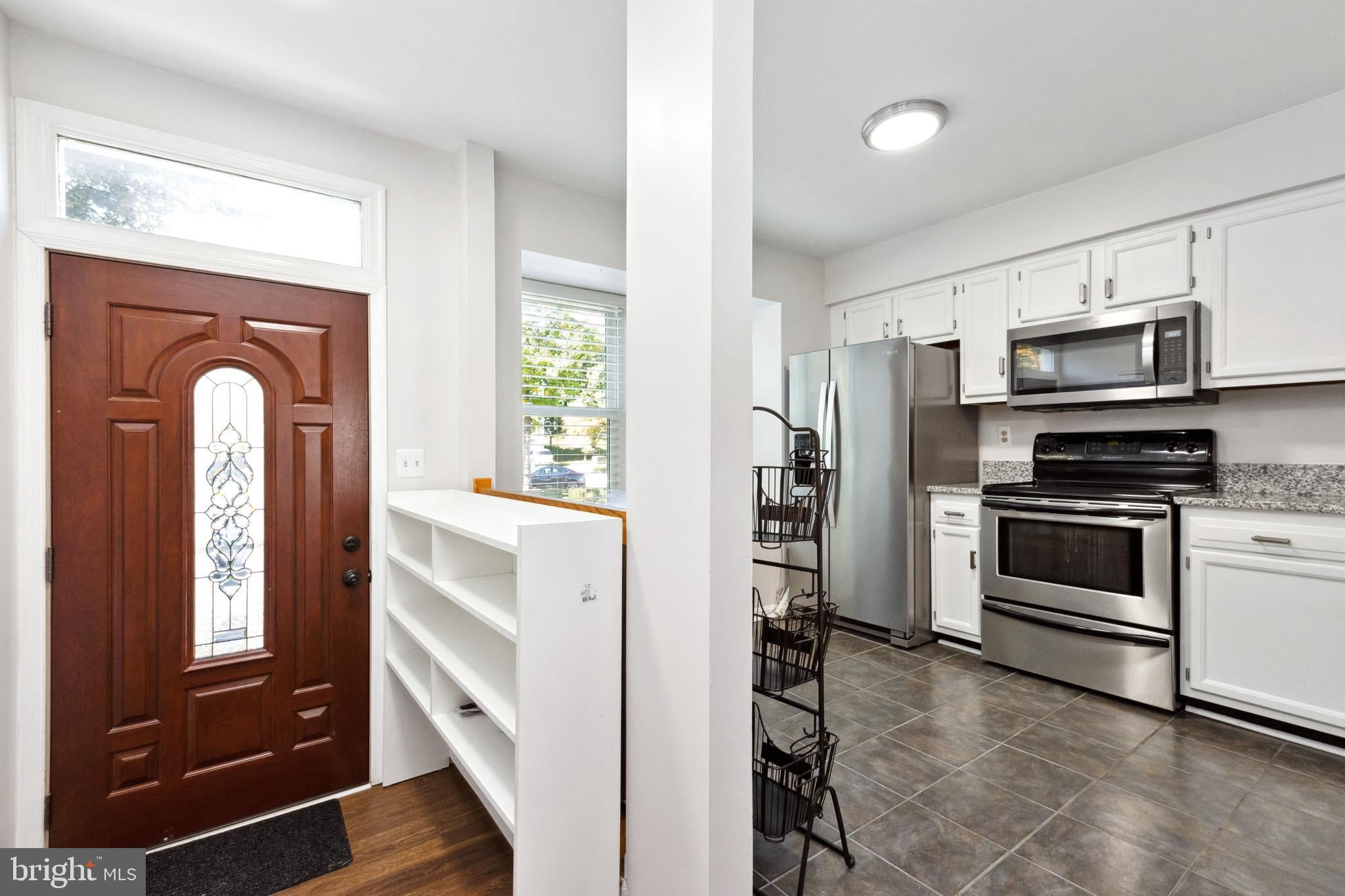 9525 CLOCKTOWER LANE